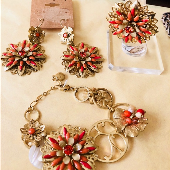 H&M Jewelry - Earrings bracelet & ring set